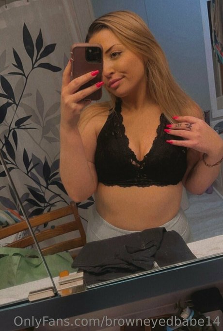 browneyedbabe14 model high quality photo