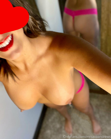 MrsAvaAndrews porn model image