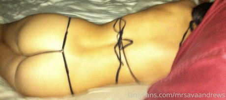 MrsAvaAndrews model sexy photo