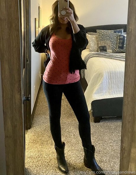 MrsAvaAndrews pornstar top gallery