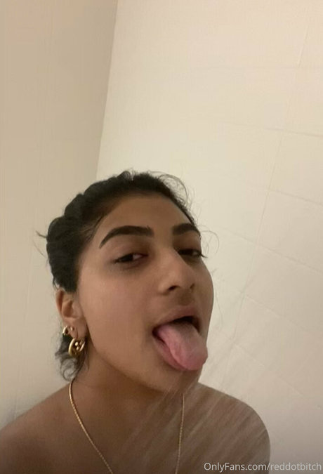 Reddotbitch pornstar adult img