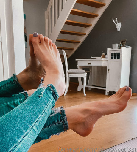 busty mom onlyfans hot nude img