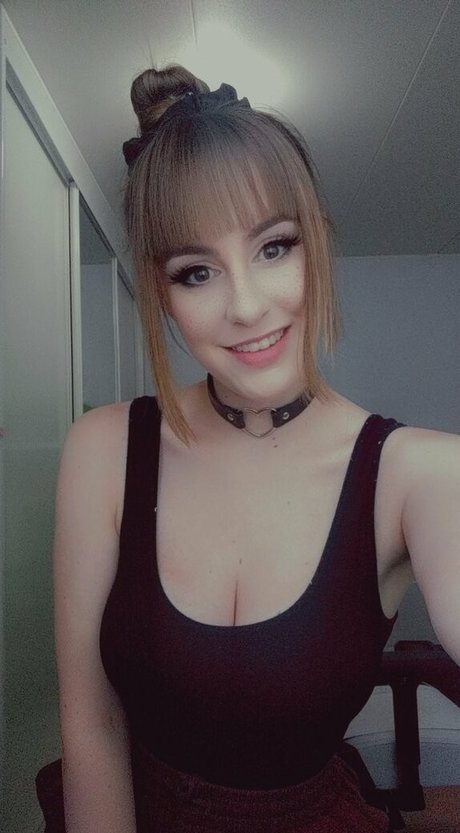 RaeRaeSenpai exclusive model gallery