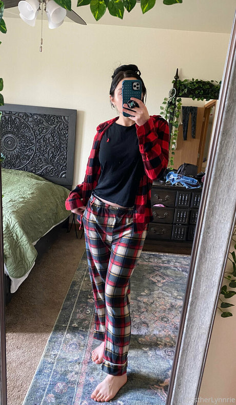 creampie princess onlyfans erotic image