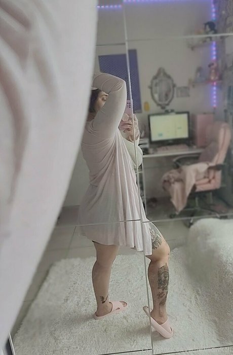 fingering pussy onlyfans beautiful xxx img