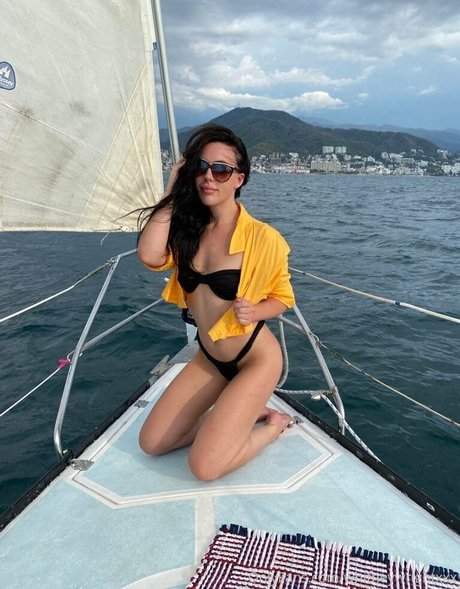 whitneywrightxxx pornographic model img