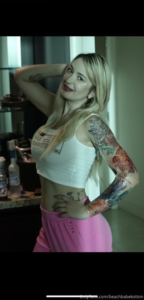 thatbeachbabekotton model sex photos