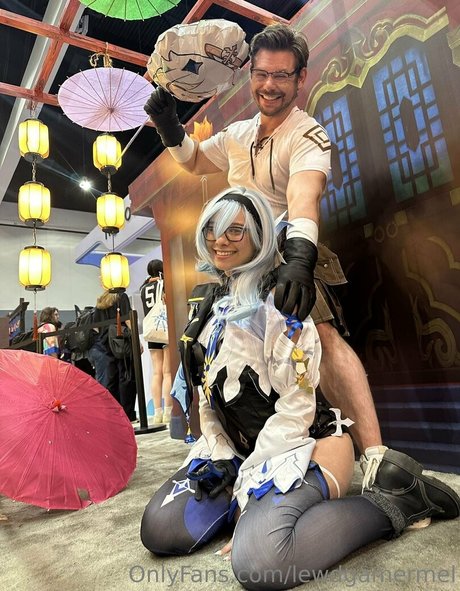 lewdgamermel pretty star images