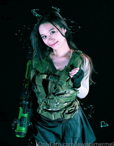 lewdgamermel nudes model image