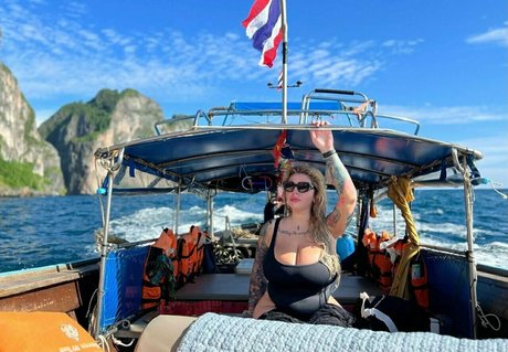 hot mature onlyfans hd photo