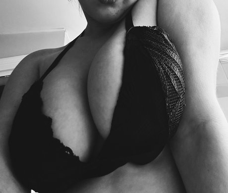 Savannah Straff nudes model image