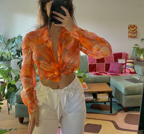 Steph Mandich hd actress photos