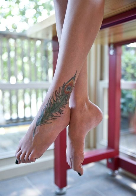 pool threesome onlyfans free pics