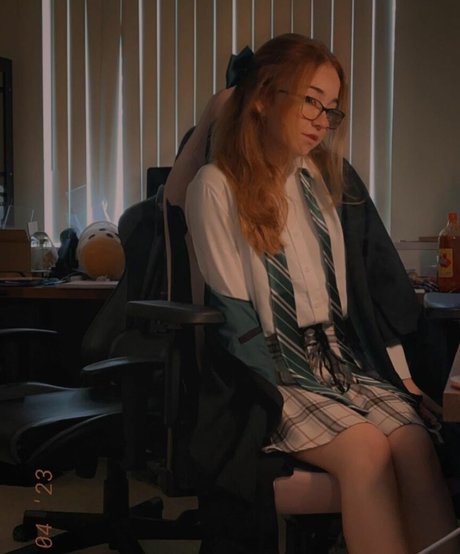 Lyssaurora model high quality photo