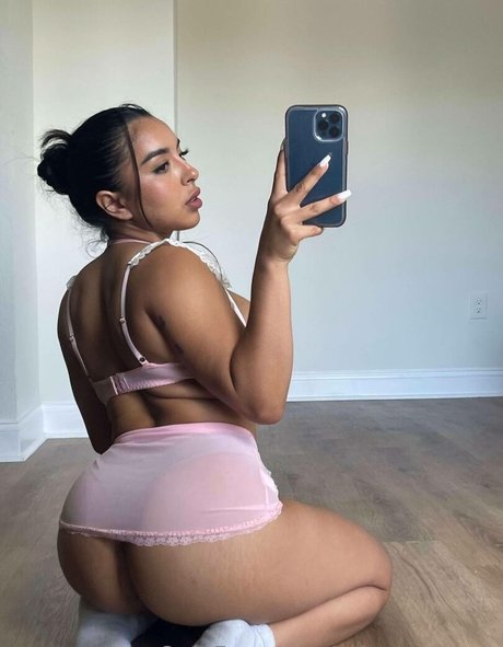 Pris Montoya naked pornstar archive