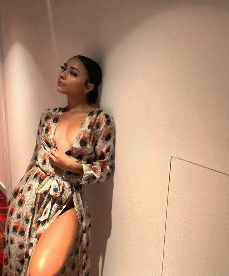 hottest young onlyfans hd pic