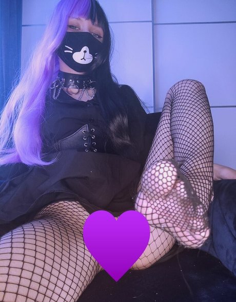 AurorkaUwU erotic actress pics