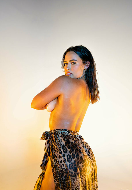 Sumabellhouse hd pornstar photo