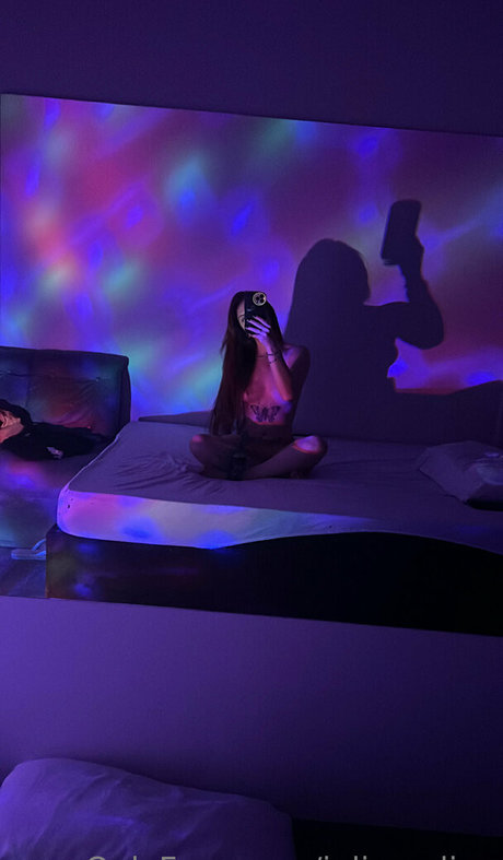 julicaroline star free pictures