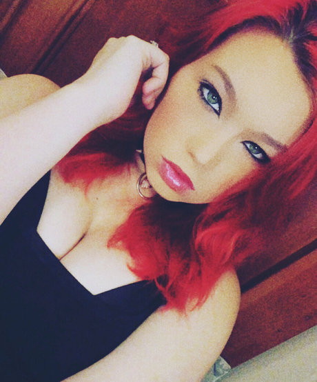 devillust69 star exclusive pictures