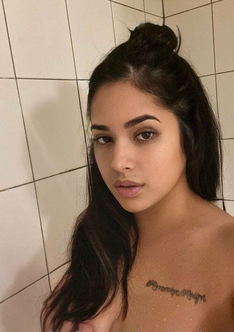 Jasmine Villegas hot actress images