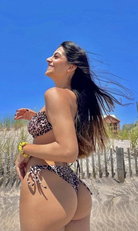 Happy Barot model perfect pic