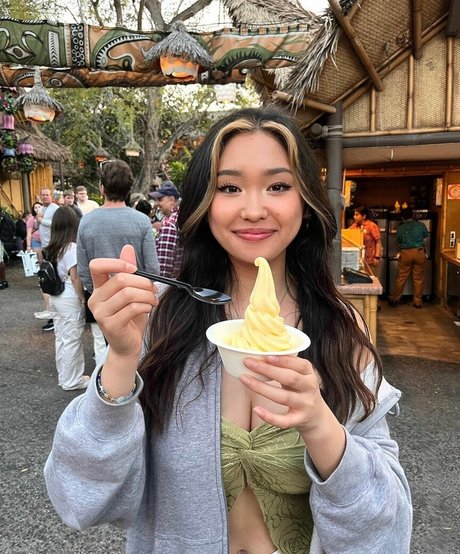 Chaela best model pic