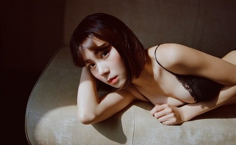 ABBIE____a b b i e model top photos