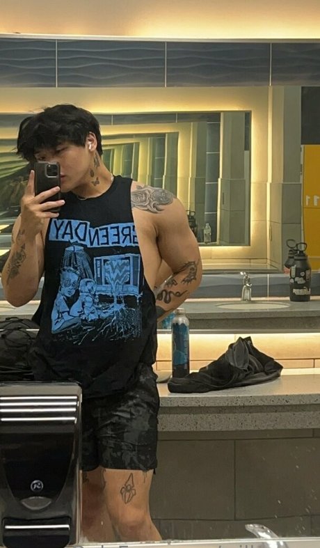 tiny asian onlyfans exclusive gallery