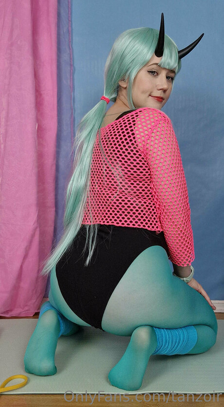 Ecchizoir model top img