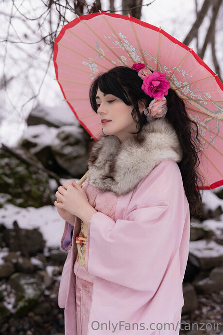 Ecchizoir star sexy images