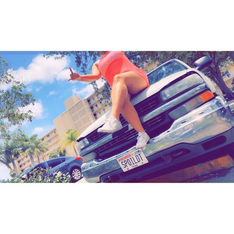 MsTrixie pretty pornstar picture