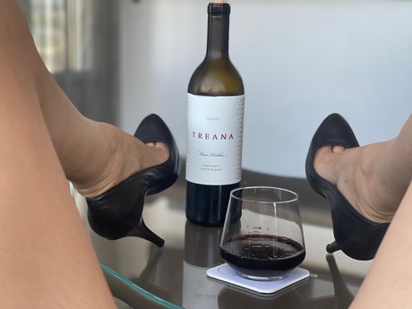 Goodgirlinabadway high quality actress pictures