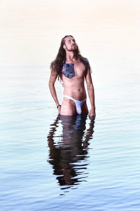 Fetishfenris model sexy image