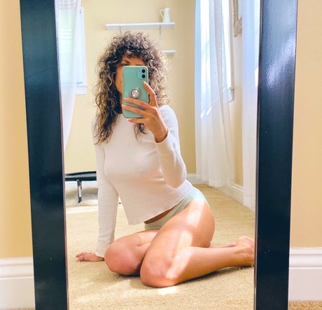 Feminist Boss Babe model hot images