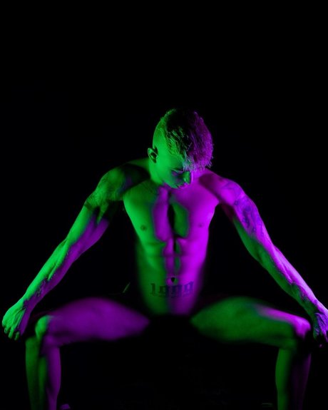 Daniel Hausser naked actress archive