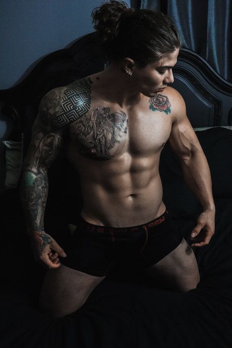 Dano Ruiseco high quality model gallery