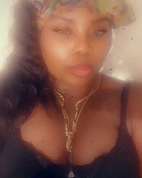 MysweetEli21 adult star picture