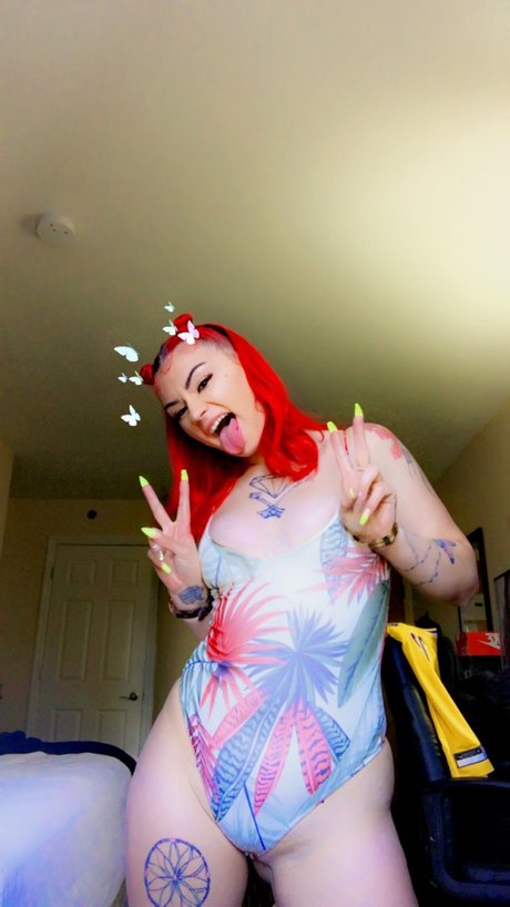 Redheadshawty exclusive actress pic