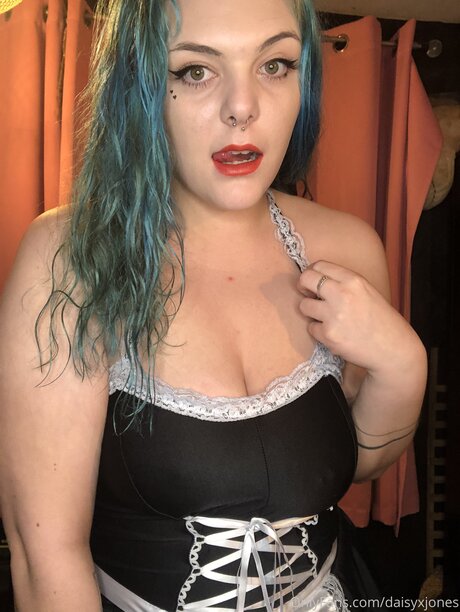 Daisy Jones FREE PAGE_ art actress img