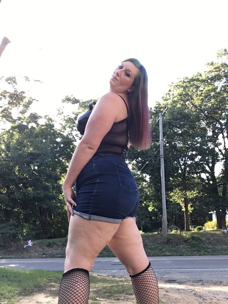 Slaying1995babbi sex actress gallery