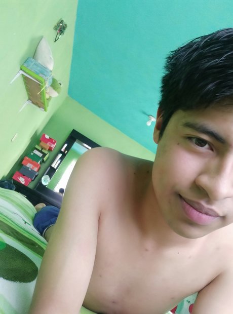 Cristian Parra star erotic picture