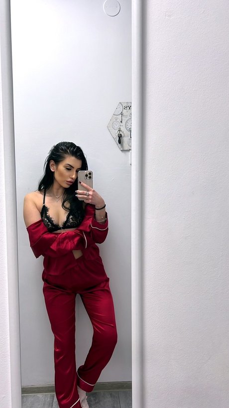 Chriss hot star photo