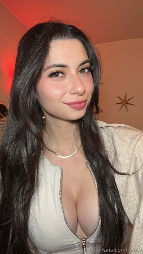 nautii_ model naked photo