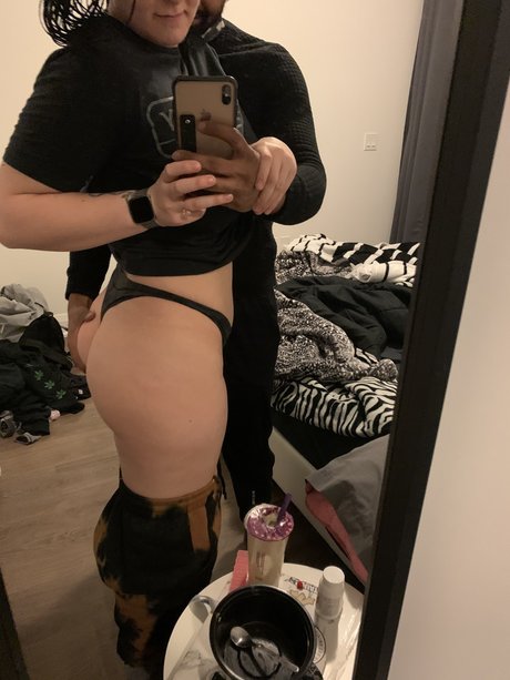 MRBBCTDOT erotic model photos