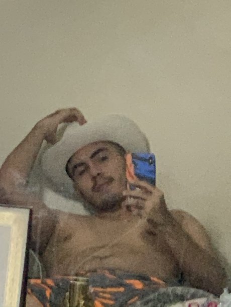 Elcarballom exclusive model images