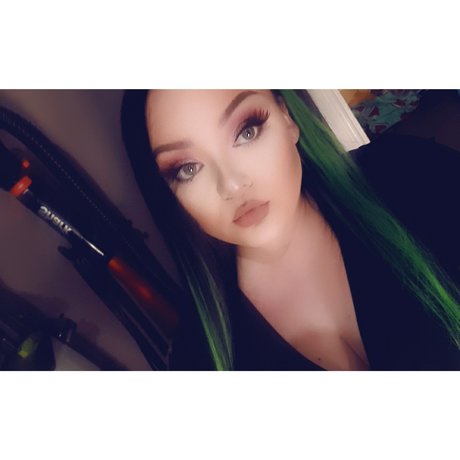 Creamylau model nude archive