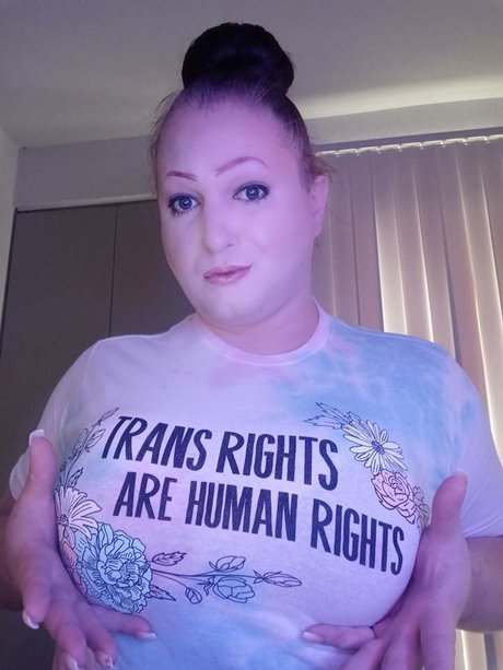 Nicolet exclusive pornstar pic