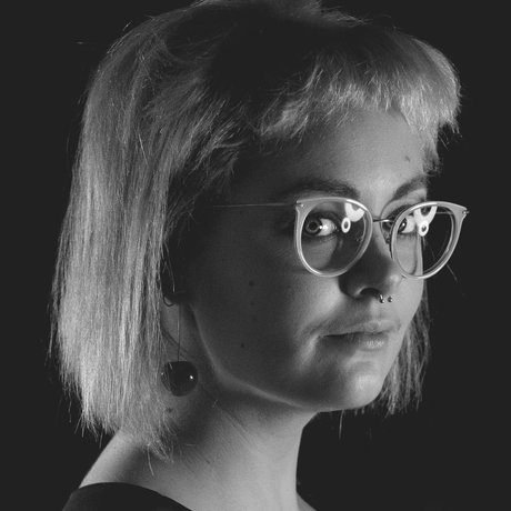 Nicole George star high quality photos