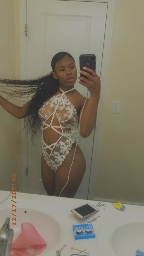curvy shemale onlyfans hot nude image